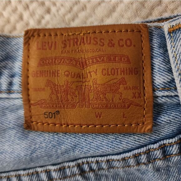 LEVIS 501 HIGH RISE WOMEN'S SHORTS SZ 29 (333) - Picture 3 of 8